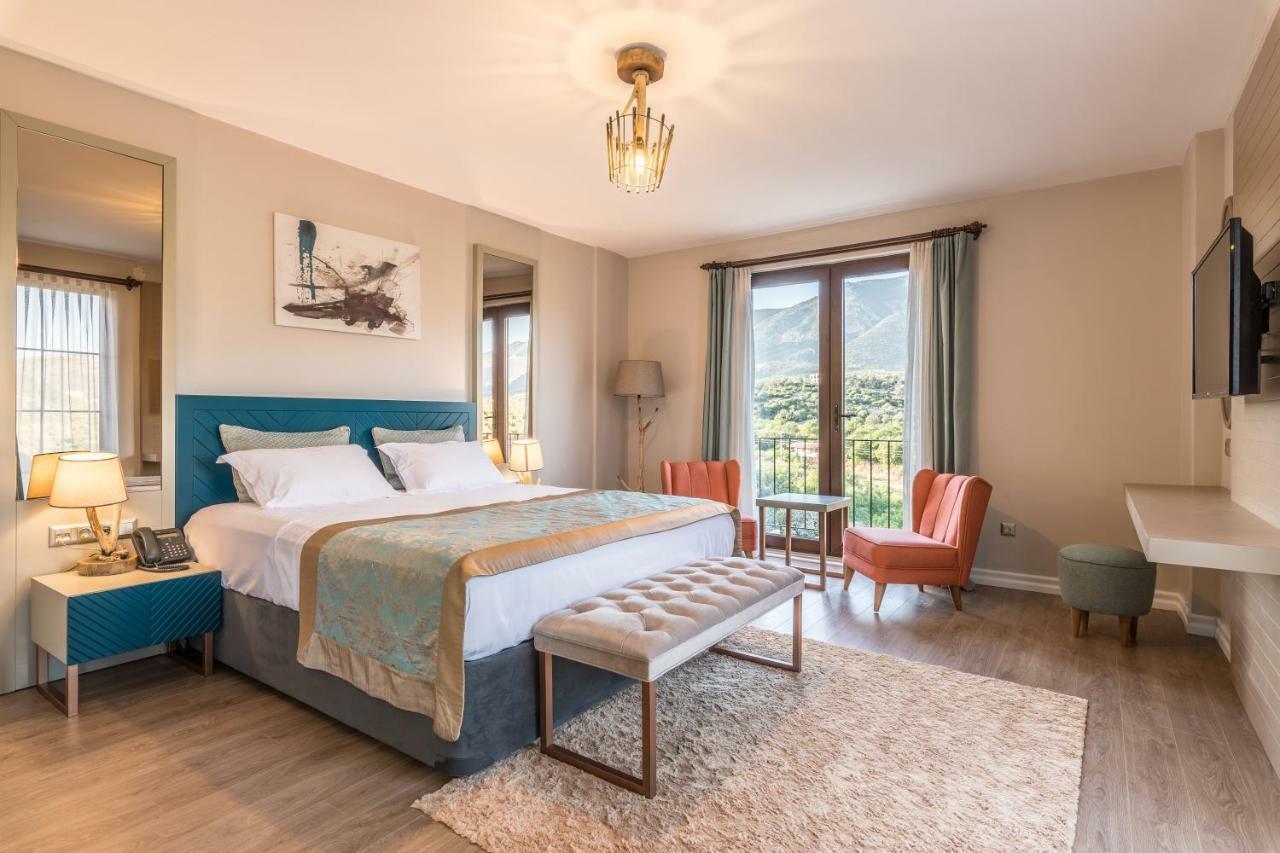 Karia Hotel Palamutbuekue Eksteriør bilde